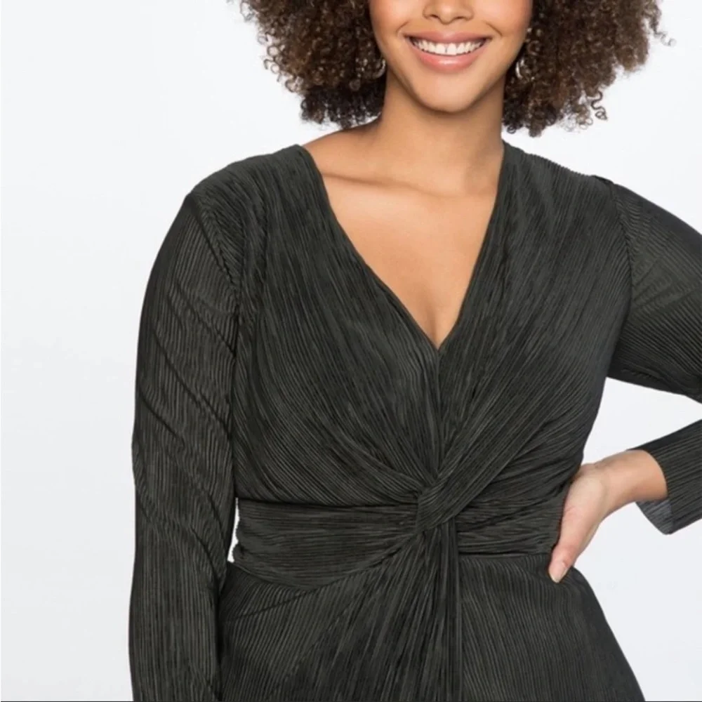 ELOQUII Twisted Knot Front Plisse Dress Size 22 - Picture 2 of 13